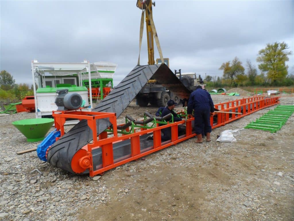 Conveyor band, installation