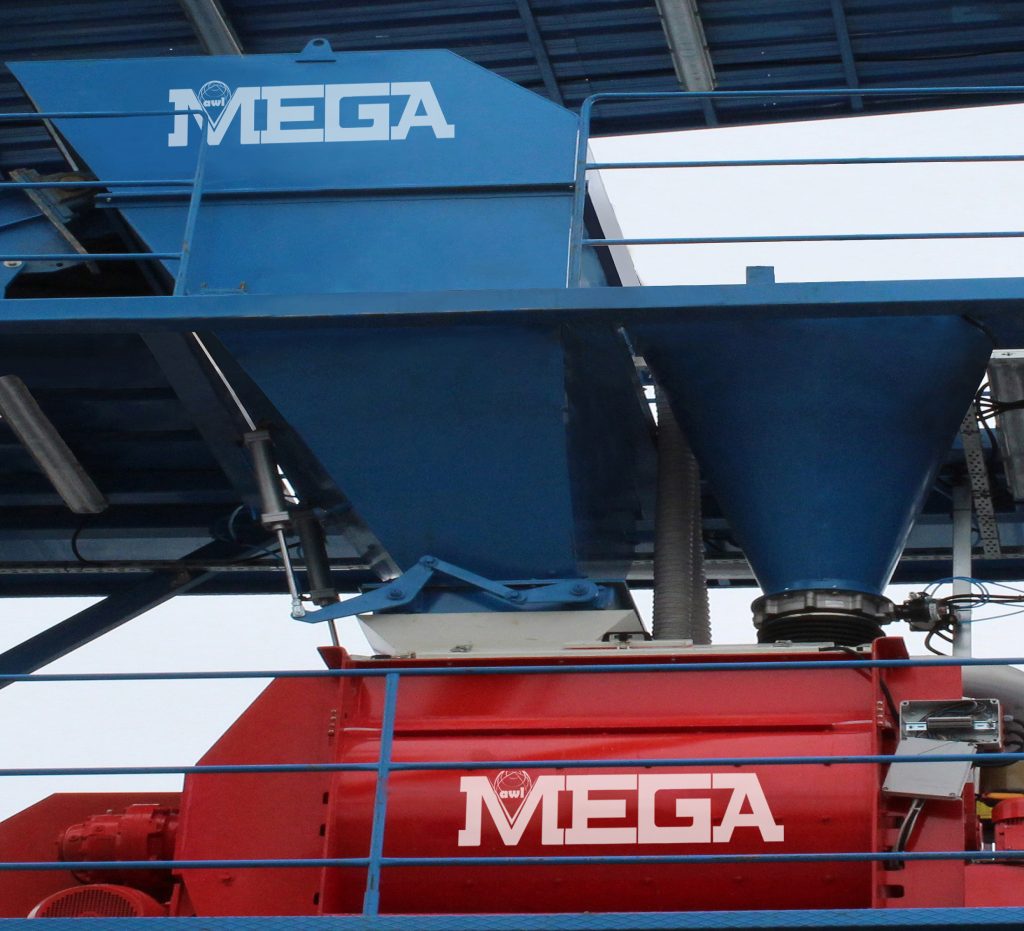 Mixer and aggregate holding hopper